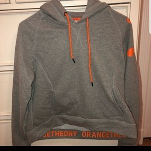 Orangetheory crop sweatshirt M